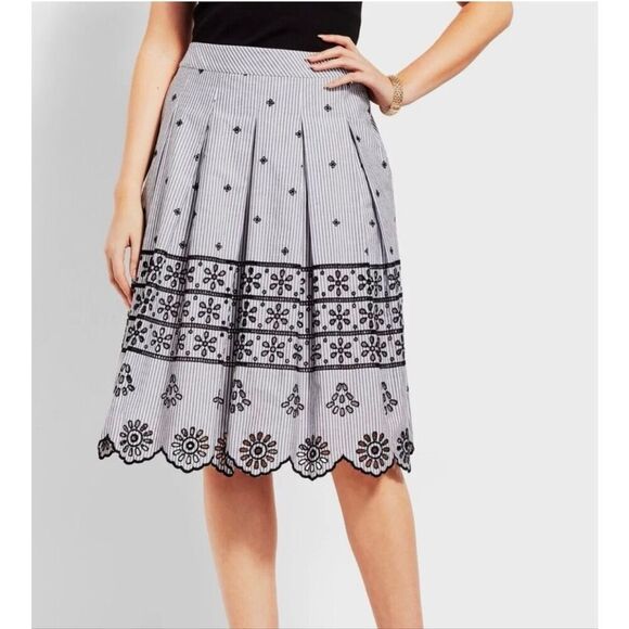 Talbots Dresses & Skirts - Talbots Striped Floral Eyelet Skirt Size 8P Gray Black Embroidered